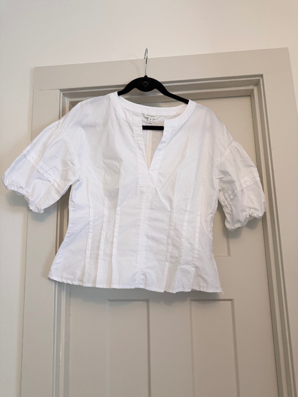 Banana Republic Factory - Cotton Top - White - Size Medium